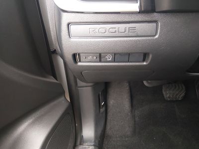 2024 Nissan Rogue — photo 13 view