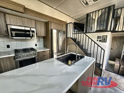 2025 Forest River RV Salem Grand Villa - Photo 10