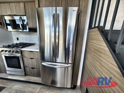 2025 Forest River RV Salem Grand Villa - Photo 24