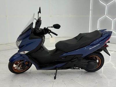 2026 Suzuki Burgman 400 - Photo 8