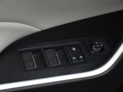 2022 Toyota RAV4 - Photo 11