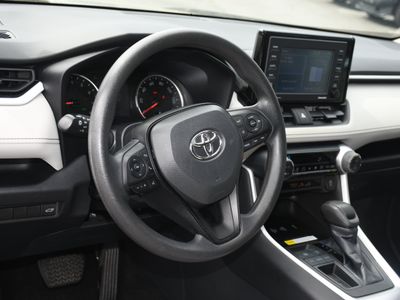 2022 Toyota RAV4 - Photo 9