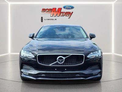 2019 Volvo S90 — side profile view