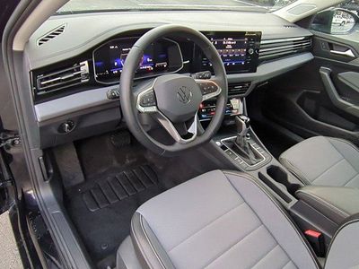 2025 Volkswagen Jetta - Photo 9
