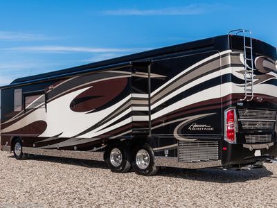 2014 American Coach American Heritage 45N - Photo 2