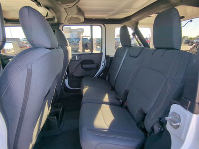 2026 Jeep Wrangler — photo 15 view