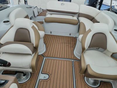 2016 Crownline Eclipse E4 XS — photo 10 view