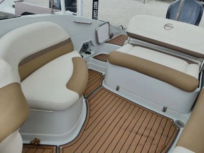 2016 Crownline Eclipse E4 XS — photo 7 view