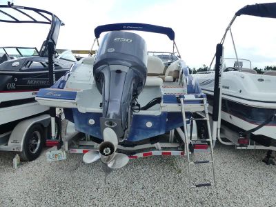 2016 Crownline E4 XS — interior view