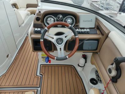 2016 Crownline Eclipse E4 XS — photo 9 view