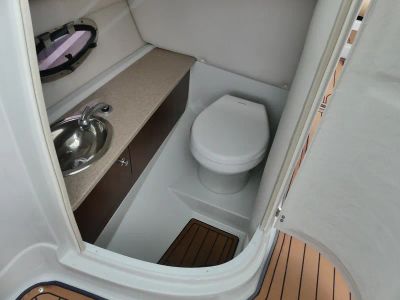 2016 Crownline Eclipse E4 XS — photo 11 view