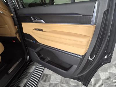 2025 Jeep Grand Wagoneer — photo 34 view