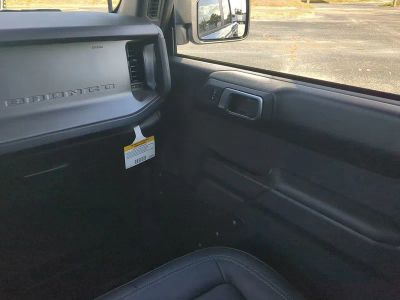 2025 Ford Bronco — photo 19 view