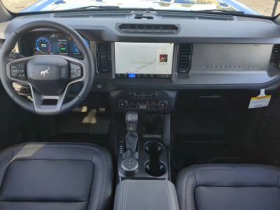 2025 Ford Bronco — photo 17 view