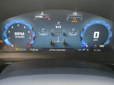 2025 Ford Bronco — photo 33 view