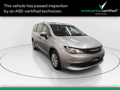 2020 Chrysler Voyager - Photo 1