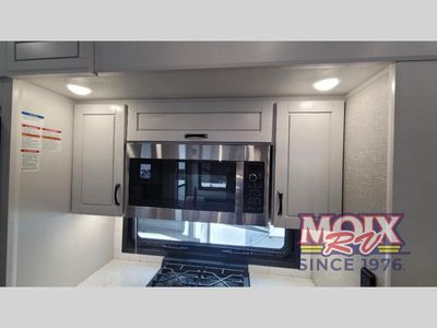 2025 Jayco North Point - Photo 8