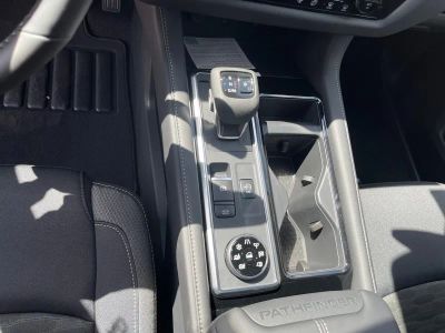 2026 Nissan Pathfinder — photo 15 view