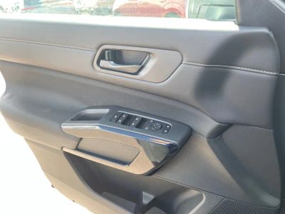 2026 Nissan Pathfinder — photo 10 view