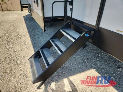 2026 Coachmen RV Chaparral - Photo 13