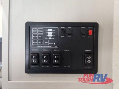 2026 Coachmen RV Chaparral - Photo 40