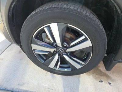 2022 Nissan Rogue — photo 10 view
