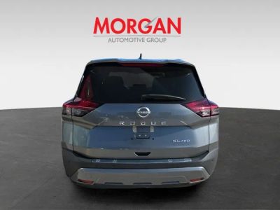 2022 Nissan Rogue — detail view