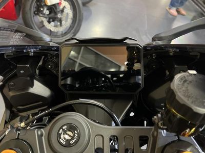 2026 Yamaha YZF-R7 - Photo 8