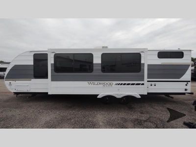 2025 Forest River RV Wildwood X-Lite - Photo 13