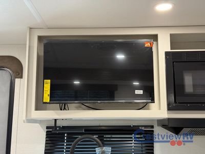 2026 Grand Design Transcend - Photo 9