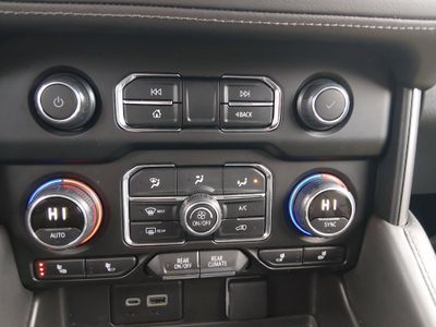 2024 Chevrolet Tahoe - Photo 13