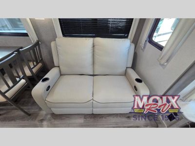 2025 Coachmen RV Catalina Legacy Edition - Photo 7