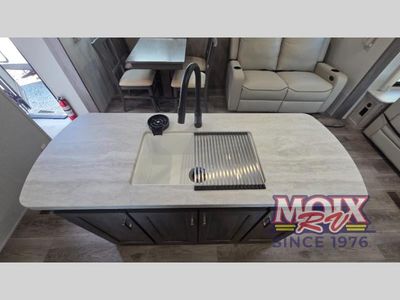 2025 Coachmen RV Catalina Legacy Edition - Photo 12