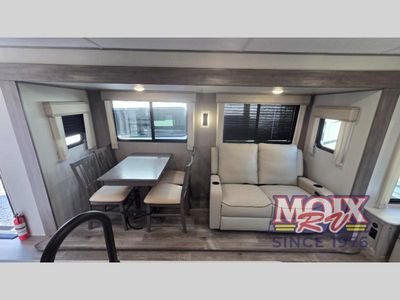 2025 Coachmen RV Catalina Legacy Edition - Photo 5
