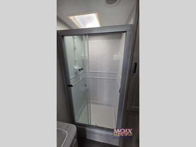 2025 Coachmen RV Catalina Legacy Edition - Photo 24