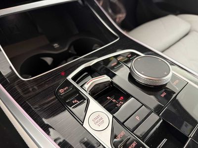 2026 BMW X5 xDrive40i — photo 16 view
