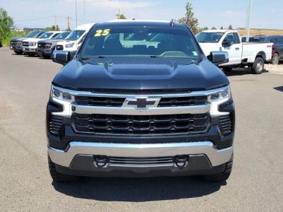 2025 Chevrolet Silverado 1500 — detail view