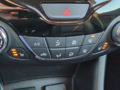 2018 Chevrolet Cruze - Photo 13