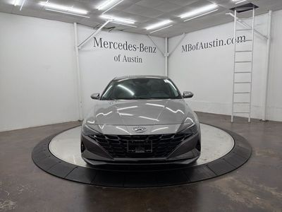 2023 Hyundai Elantra - Photo 2