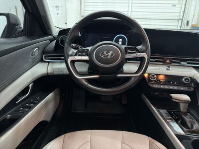 2023 Hyundai Elantra - Photo 22
