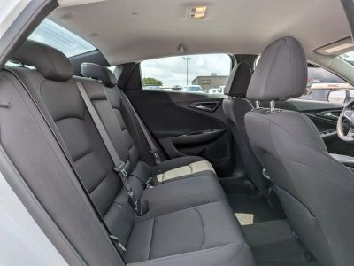 2025 Chevrolet Malibu - Photo 23