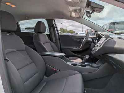 2025 Chevrolet Malibu - Photo 24
