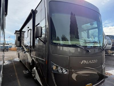 2016 Thor Motor Coach Palazzo — side profile view