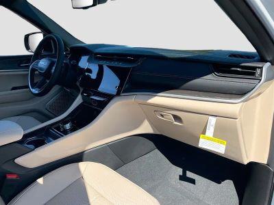 2026 Jeep Grand Cherokee L — photo 28 view