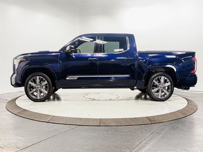 2022 Toyota Tundra Hybrid - Photo 8