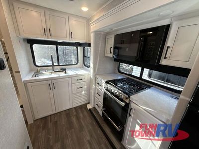 2025 Jayco Eagle - Photo 10
