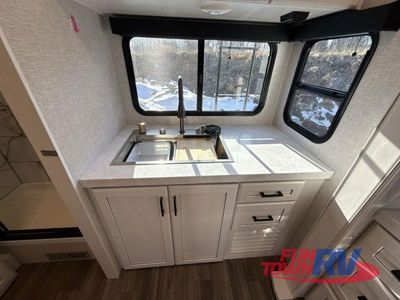 2025 Jayco Eagle - Photo 12