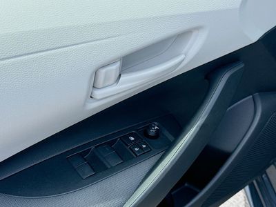 2025 Toyota Corolla Hybrid - Photo 21