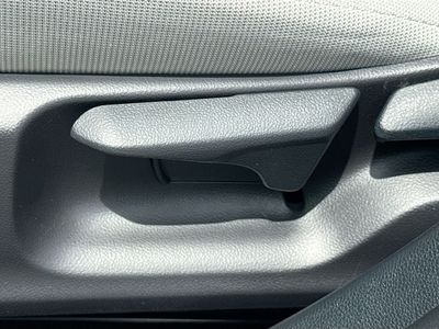 2025 Toyota Corolla Hybrid - Photo 23