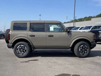 2026 Ford Bronco - Photo 2